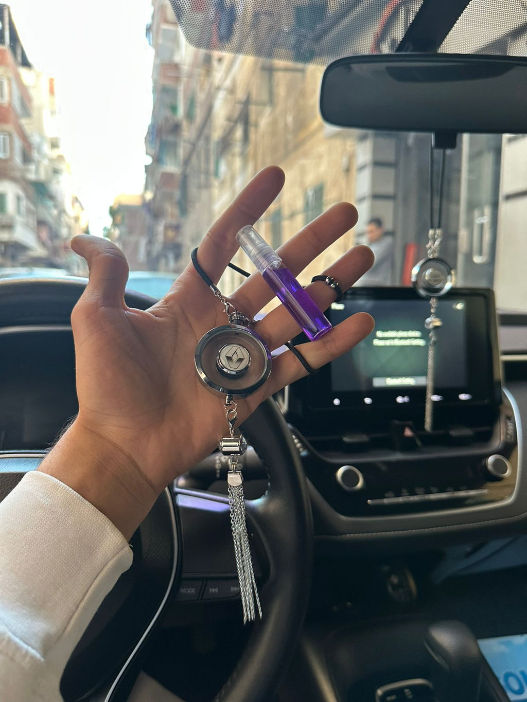 PANDANT & AIR FRESHENER - RENAULT