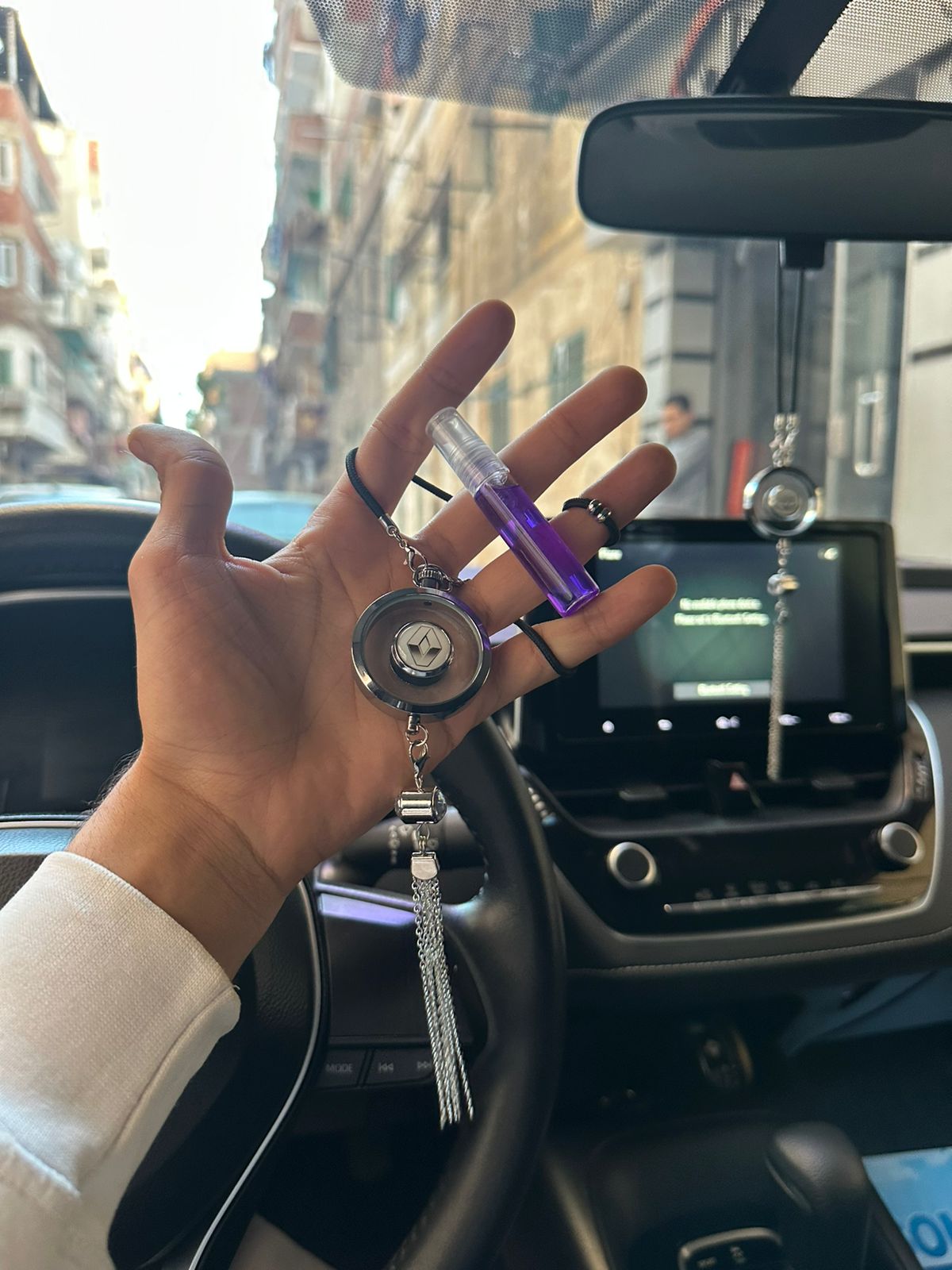 PANDANT & AIR FRESHENER - RENAULT