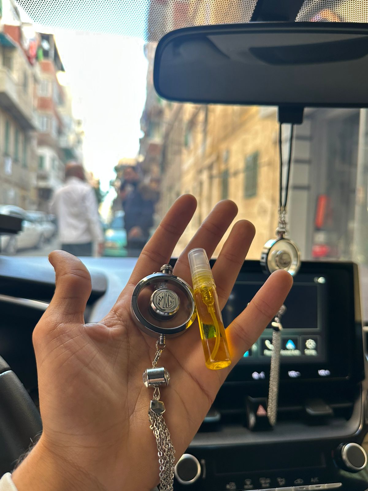 PANDANT & AIR FRESHENER - MG